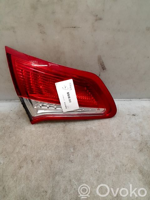 Citroen C4 II Lampy tylnej klapy bagażnika 