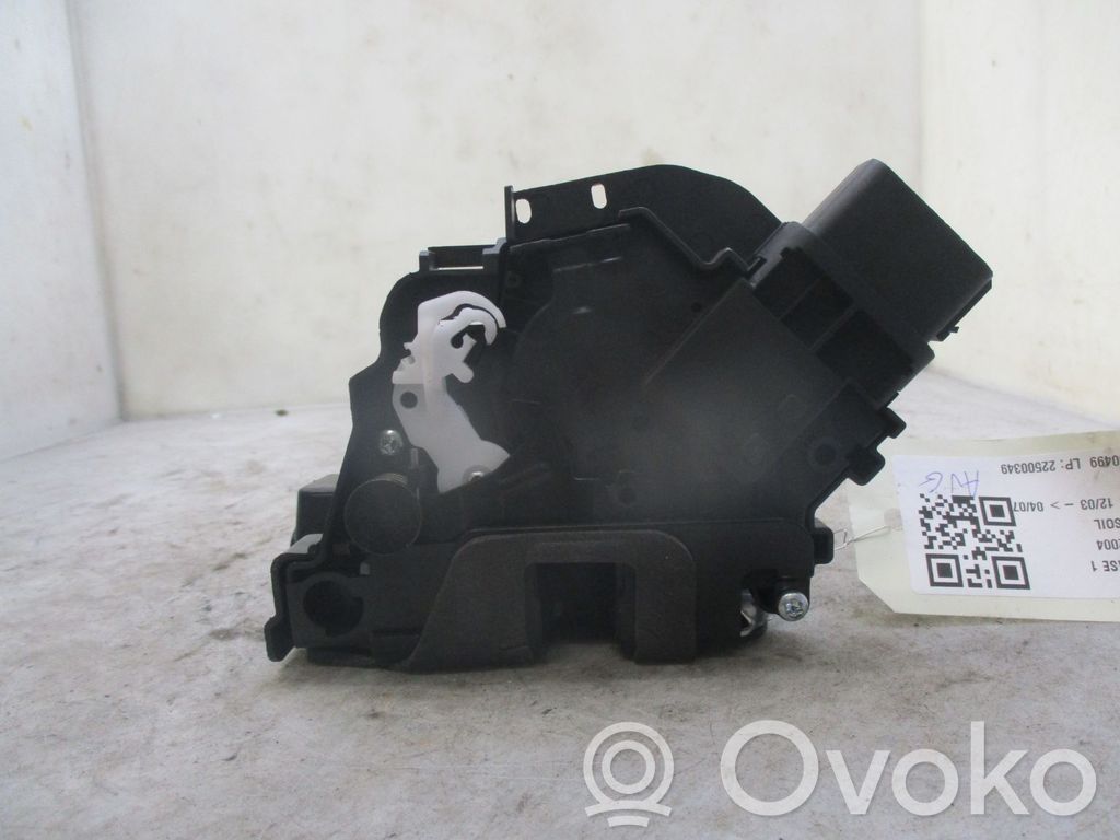 Volvo S40 Zamek drzwi przednich