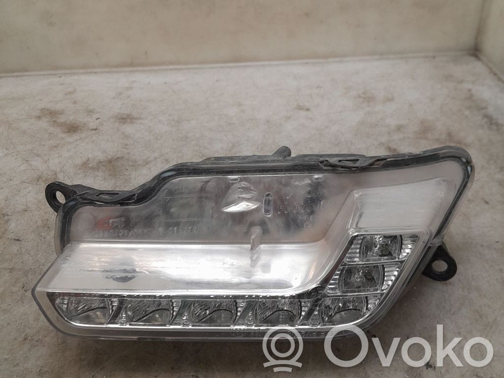 Mercedes-Benz E AMG W210 Proiector lumini zi LED 