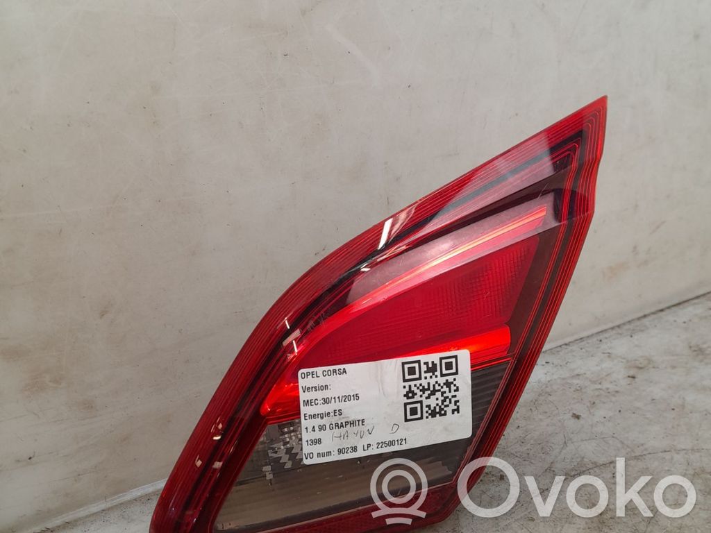 Opel Corsa E Luci posteriori del portellone del bagagliaio 