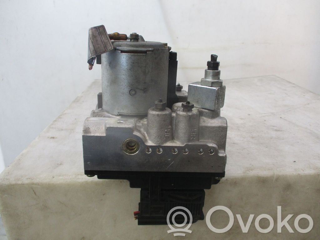 BMW 7 E38 ABS Pump 