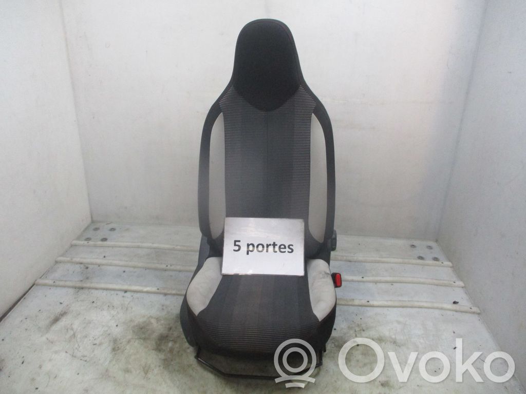 Peugeot 108 Beifahrersitz 