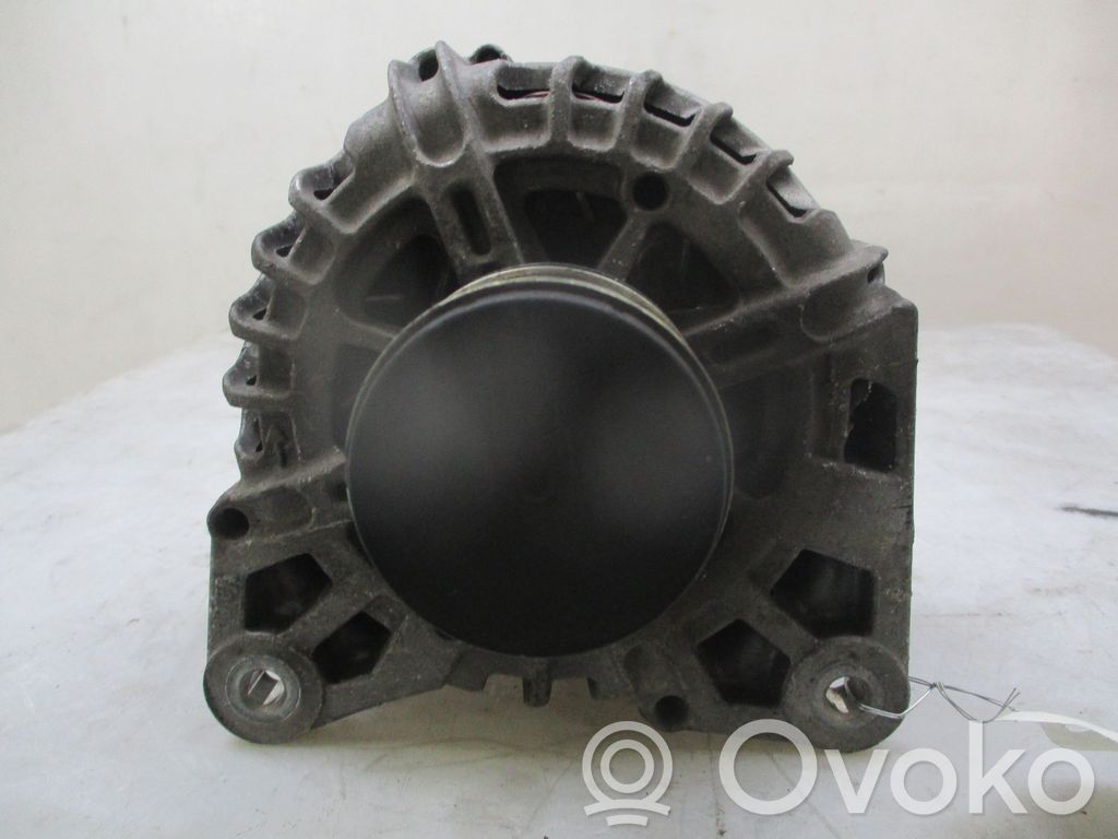 Renault Clio IV Alternator 