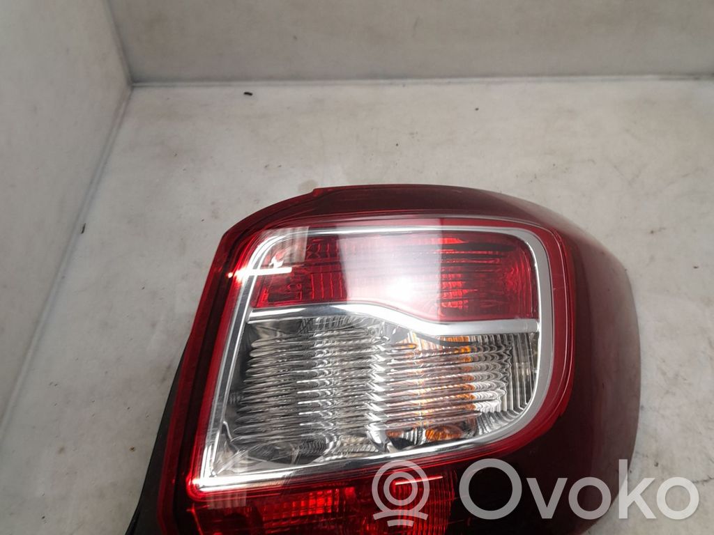 Dacia Sandero II Lampă spate în caroserie 