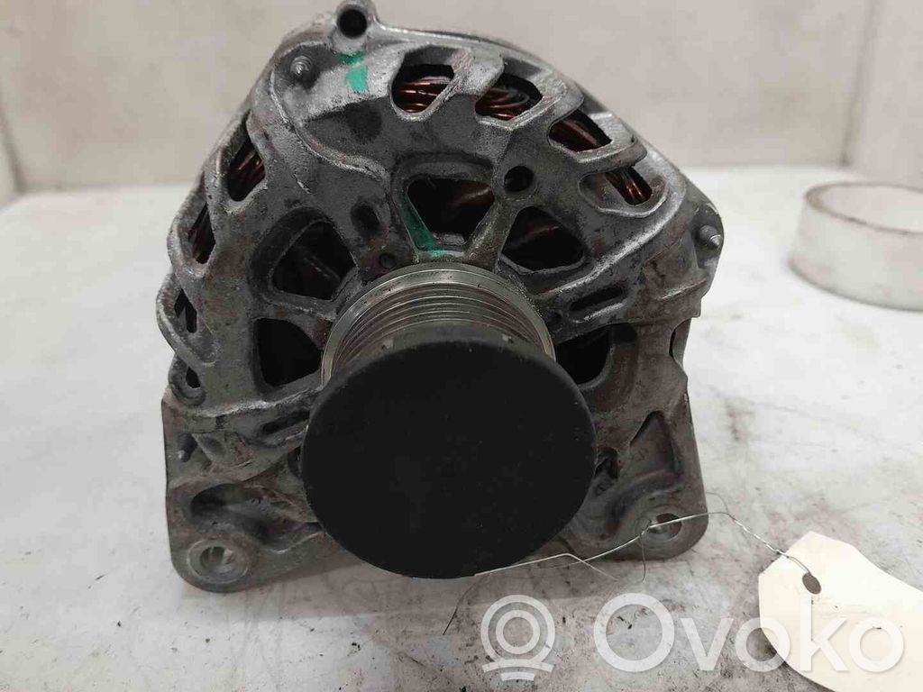 Renault Captur Generatore/alternatore 