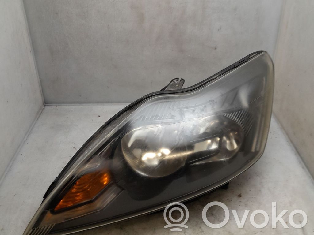 Headlight/headlamp   1754446,22402987,5919755,VDMS4