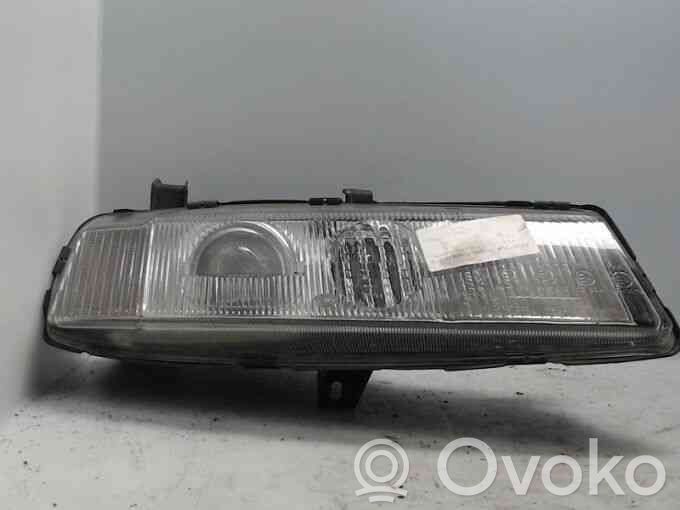 Opel Calibra Lampa przednia 