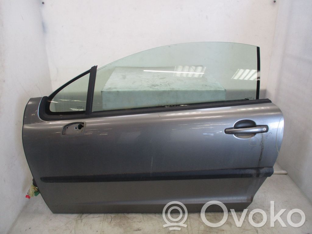 Puerta delantera   9002Y2,22601519,35970137,VDMS4