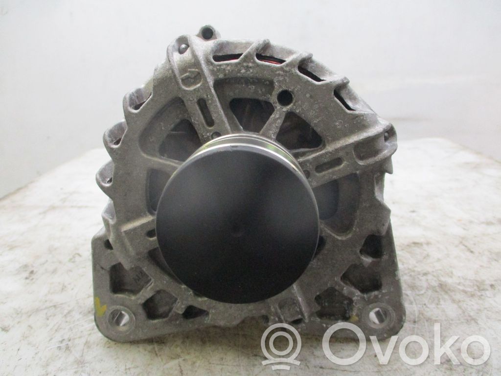 Dacia Sandero II Generatore/alternatore 