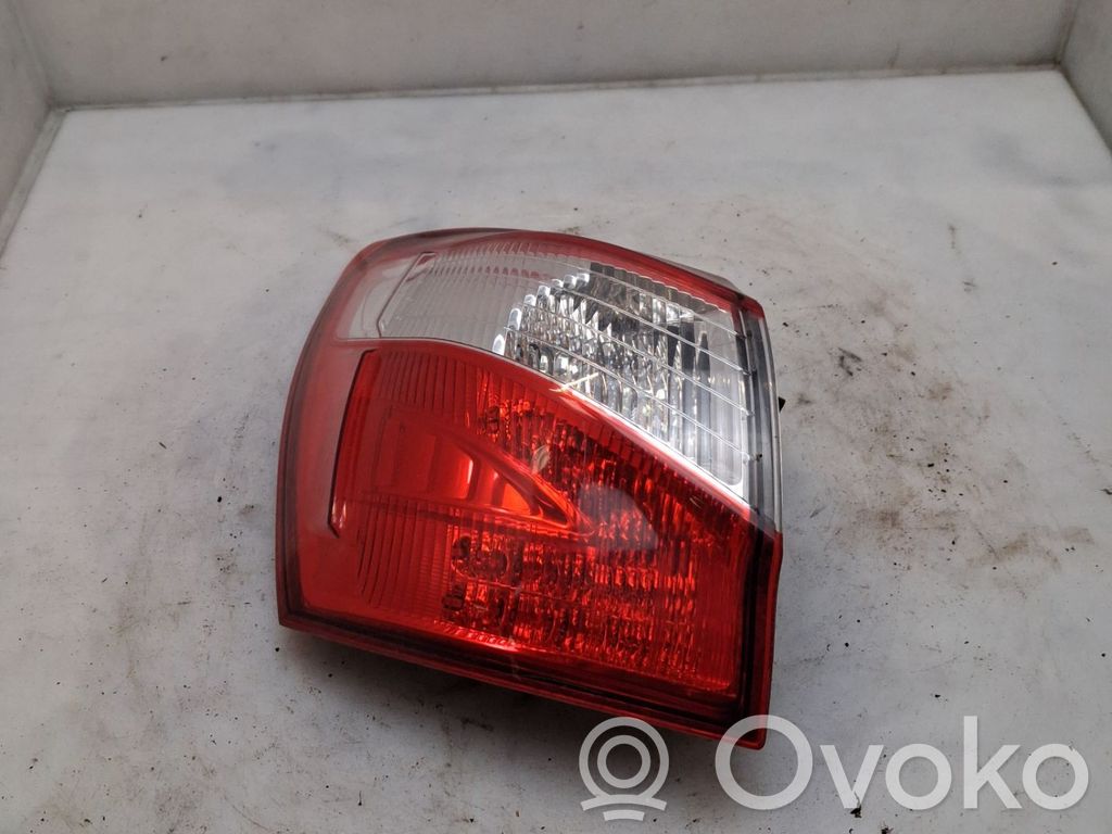 Nissan Qashqai Luci posteriori 