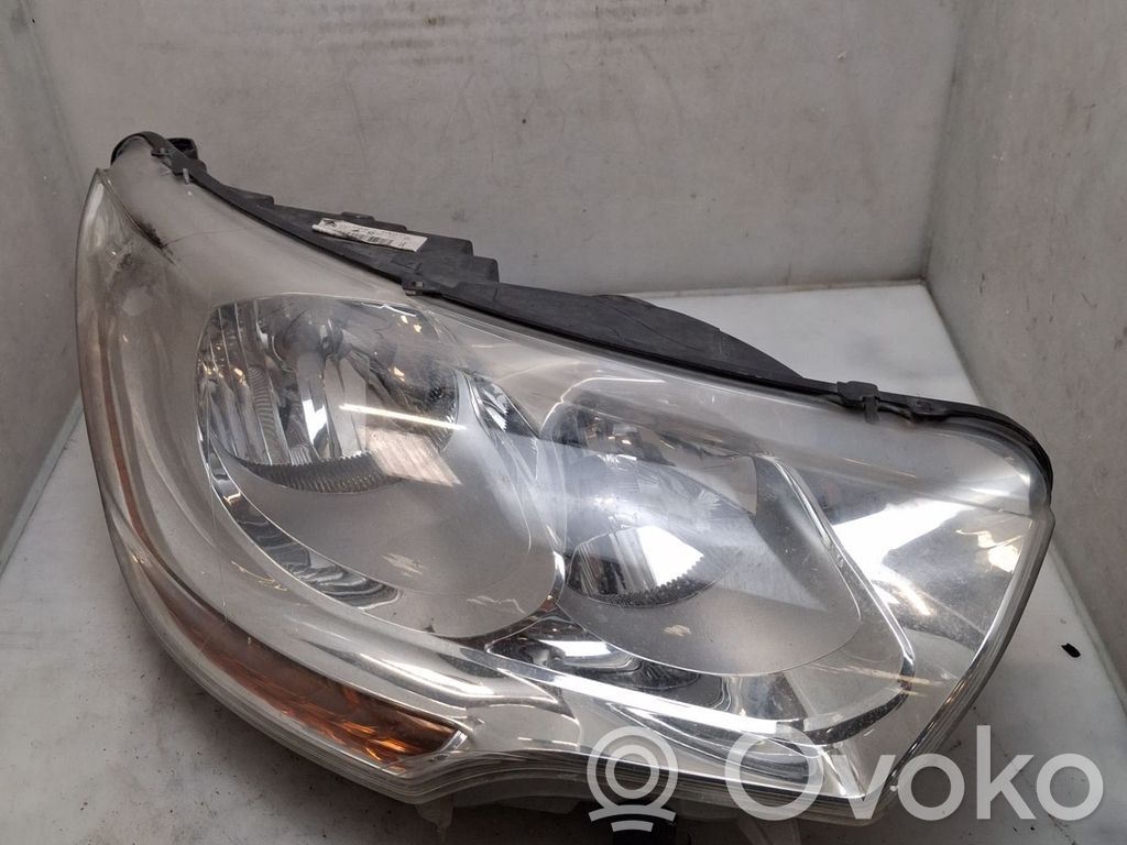 Citroen C4 II Lampa przednia 