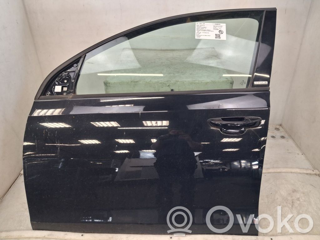 Volkswagen Golf VI Drzwi przednie 