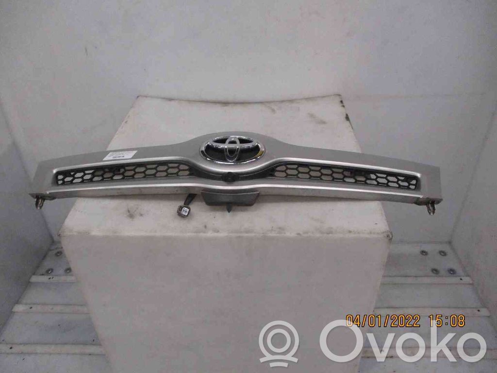 Toyota Corolla Verso AR10 Grille calandre supérieure de pare-chocs avant