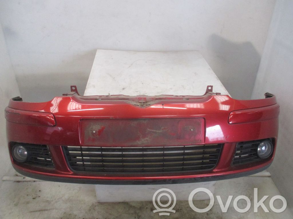 Volkswagen Golf V Parachoques delantero