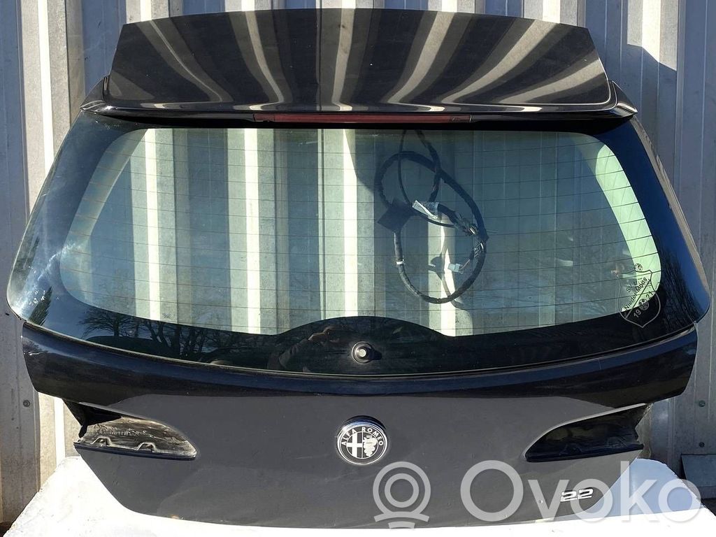 Tailgate/trunk/boot lid