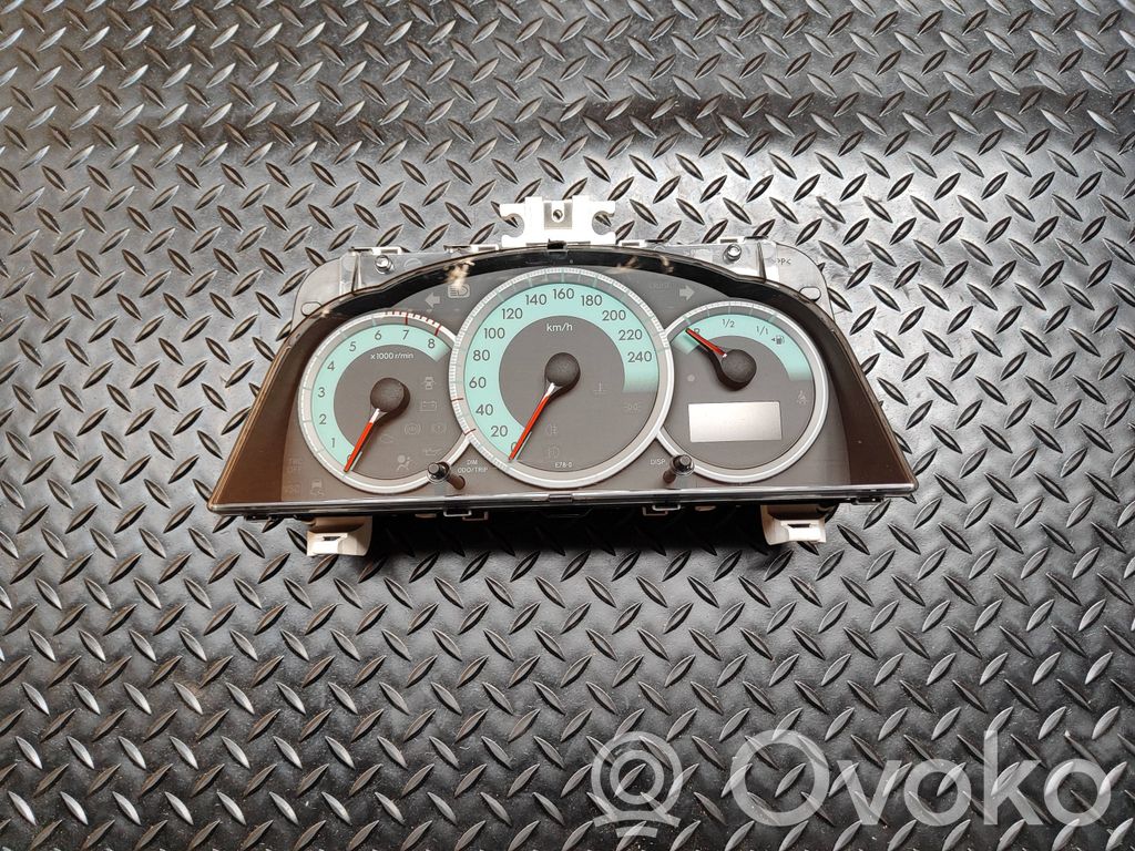 Toyota Corolla Verso AR10 Speedometer (instrument cluster) 