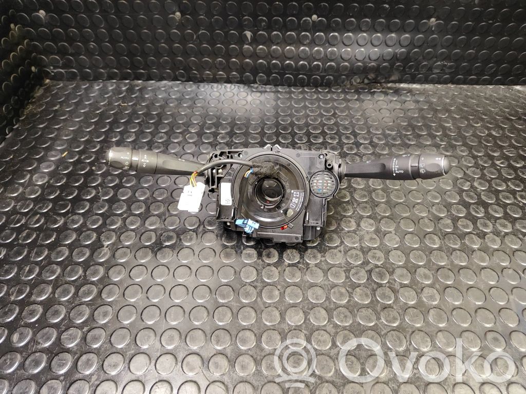 Citroen C4 II Interruptor/palanca de limpiador de luz de giro 