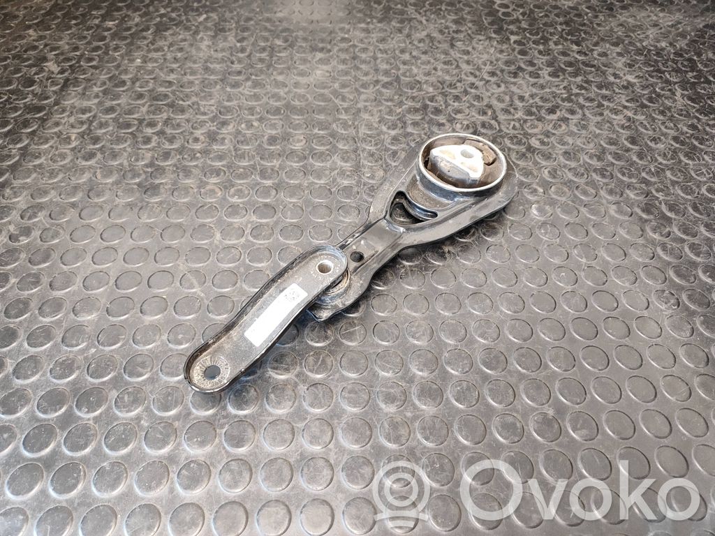 Skoda Kamiq Dzinēja spilvens 