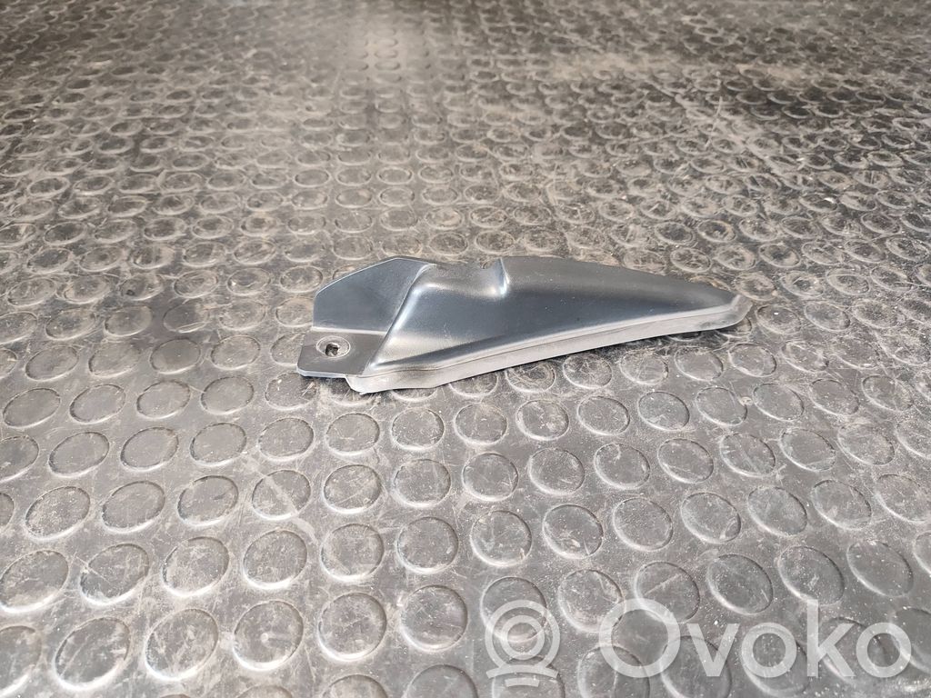 Windshield trim   668622369R