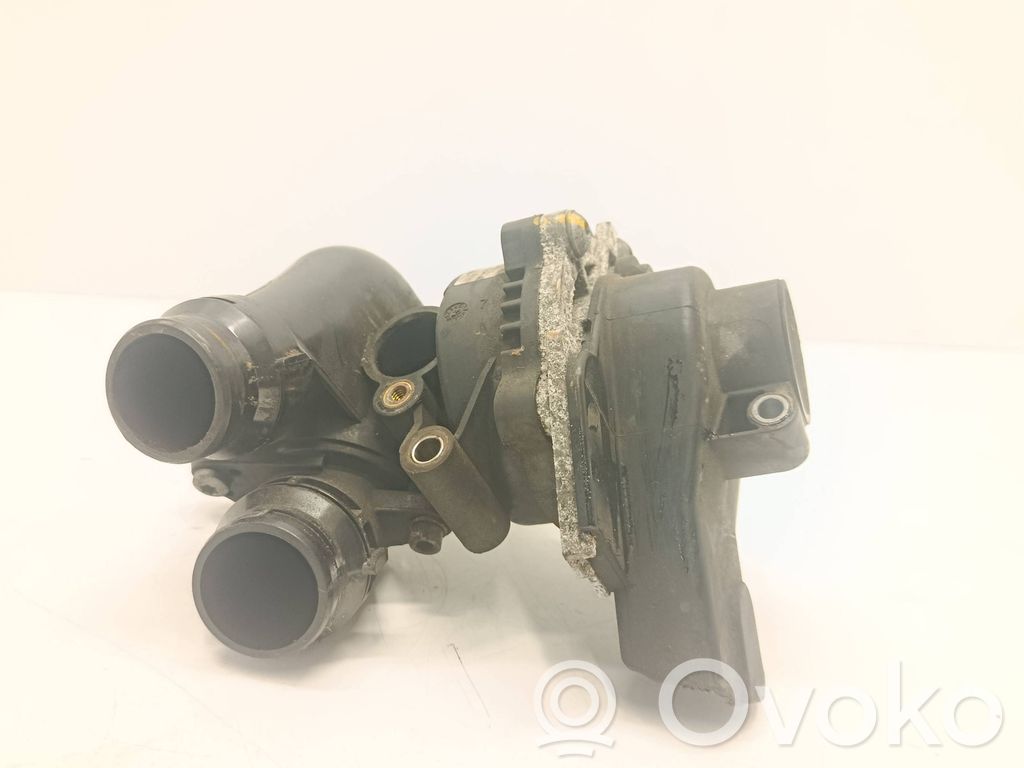 Audi Q3 8U Pompe de circulation d'eau 