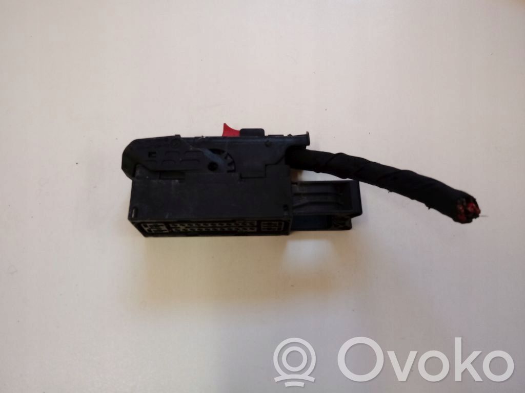 Seat Leon (1P) Sveces (-ču) vads (-i) 