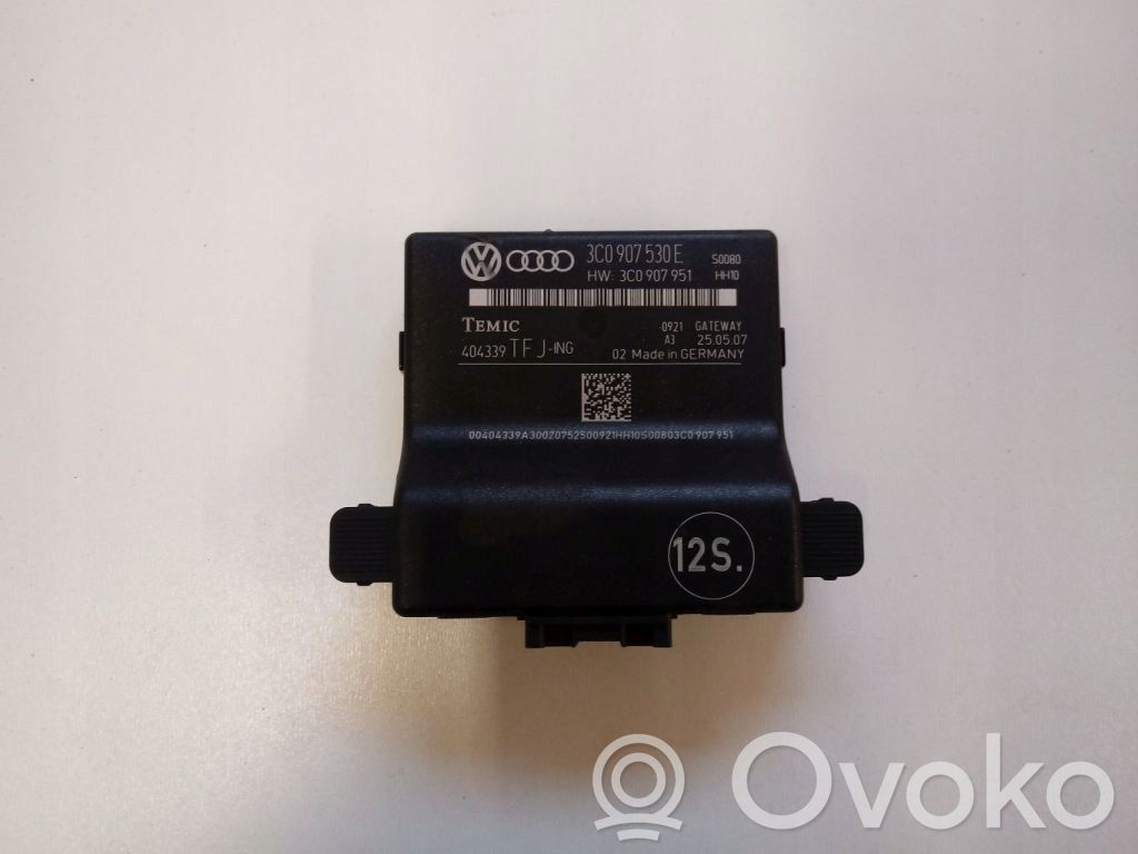 Engine control unit/module ECU   3C0907530E