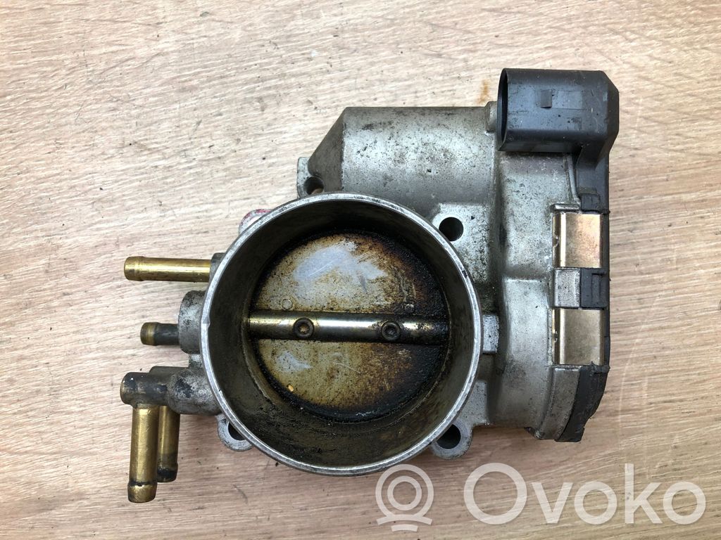 Audi A4 S4 B7 8E 8H Drosselklappenventil 
