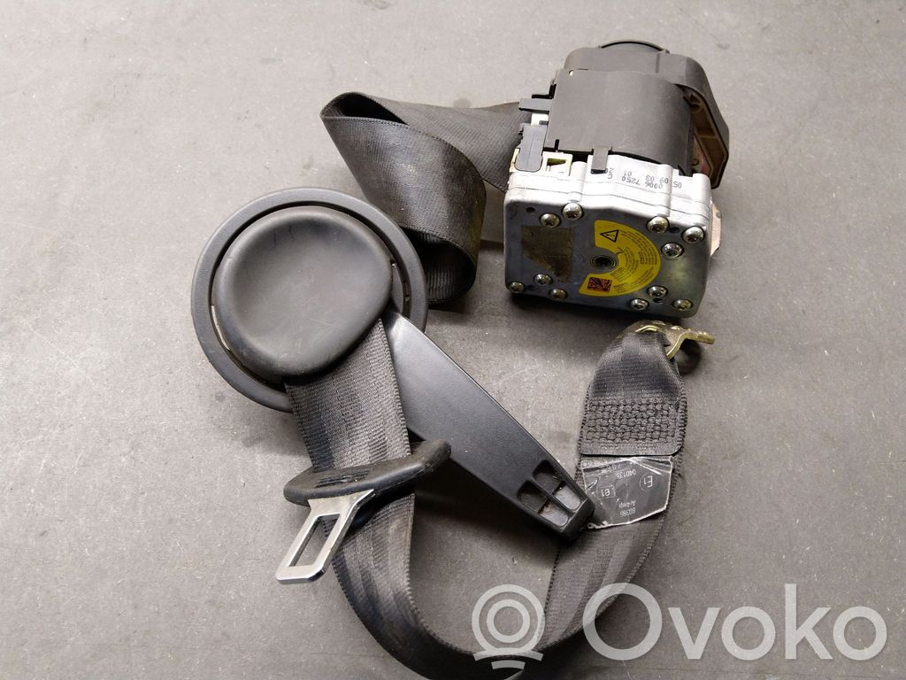 Audi A6 S6 C5 4B Cinturón trasero 