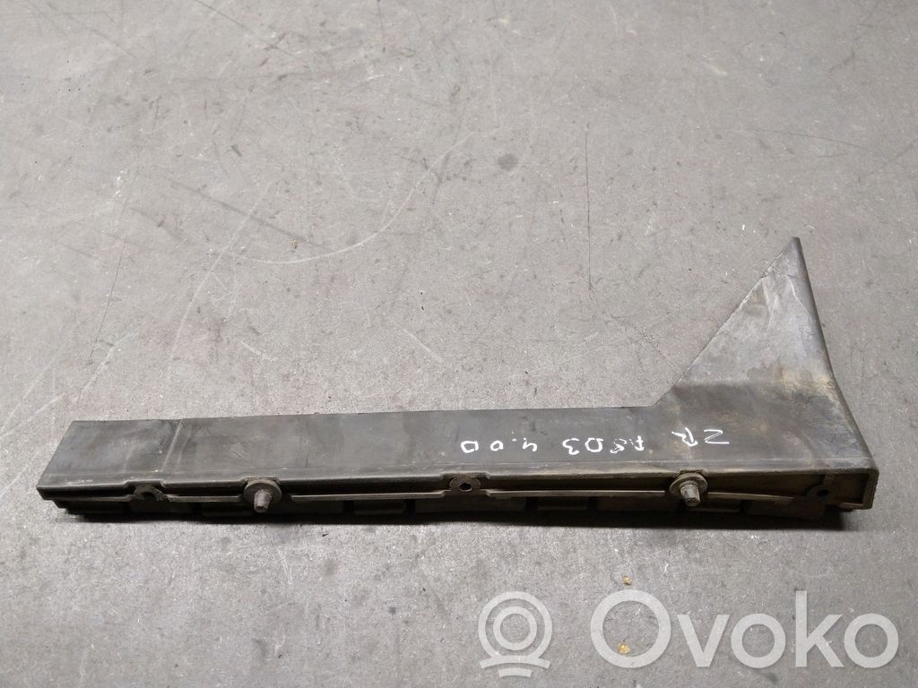 Audi A8 S8 D3 4E Galinis laikiklis bamperio 