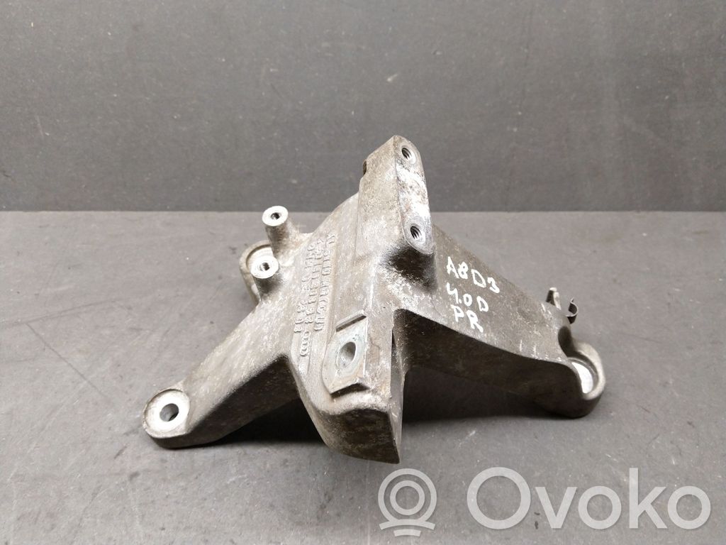 Audi A8 S8 D3 4E Engine mounting bracket 