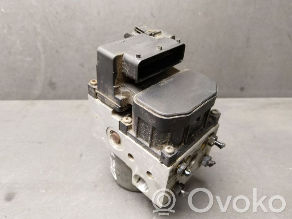 Volkswagen PASSAT B5.5 Bomba de ABS 