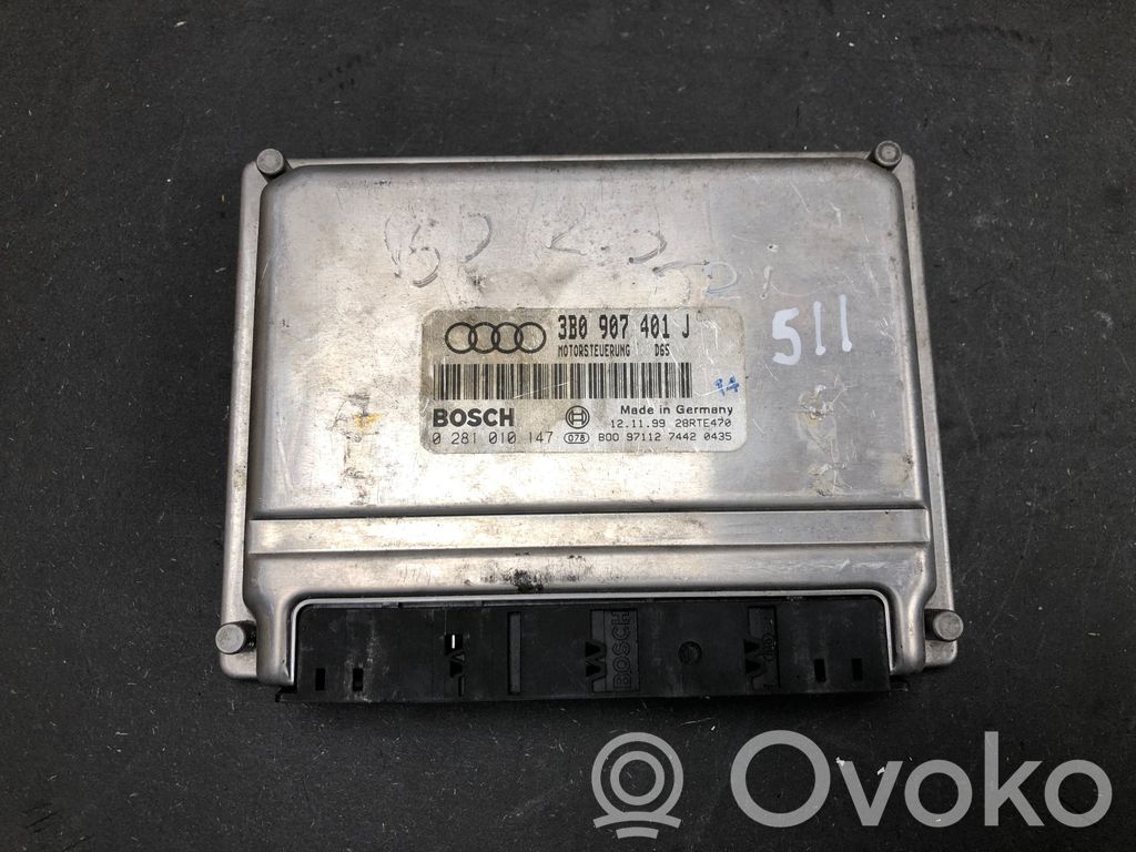 Volkswagen PASSAT B5.5 Engine control unit/module 