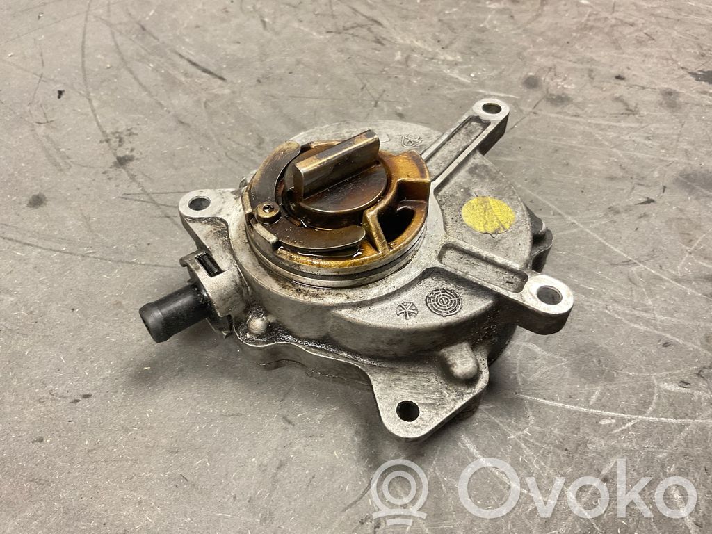 Volkswagen Eos Vacuum pump 