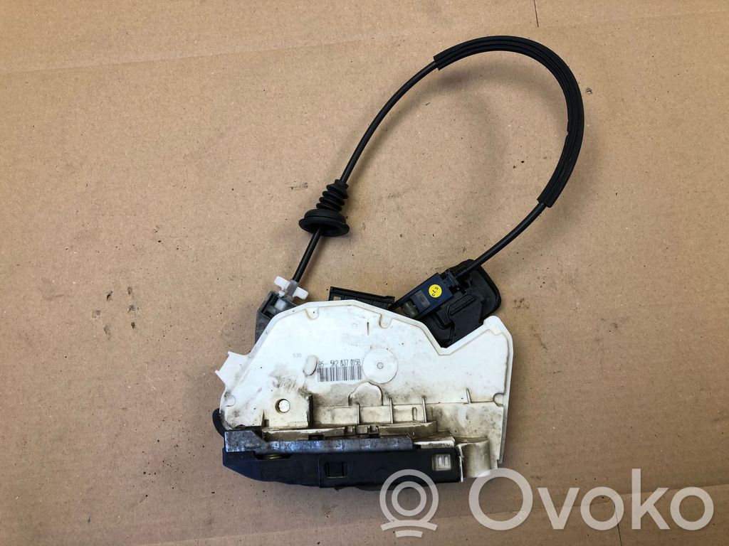 Volkswagen Sharan Zamek drzwi przednich 