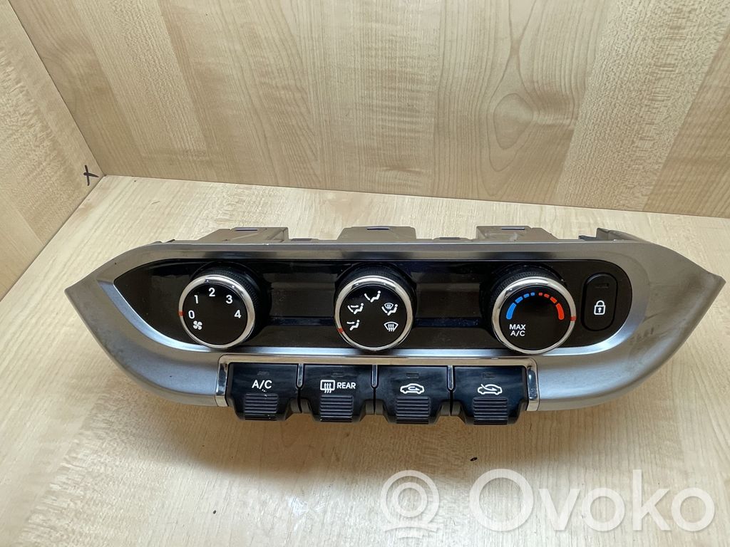 KIA Rio Climate control unit 