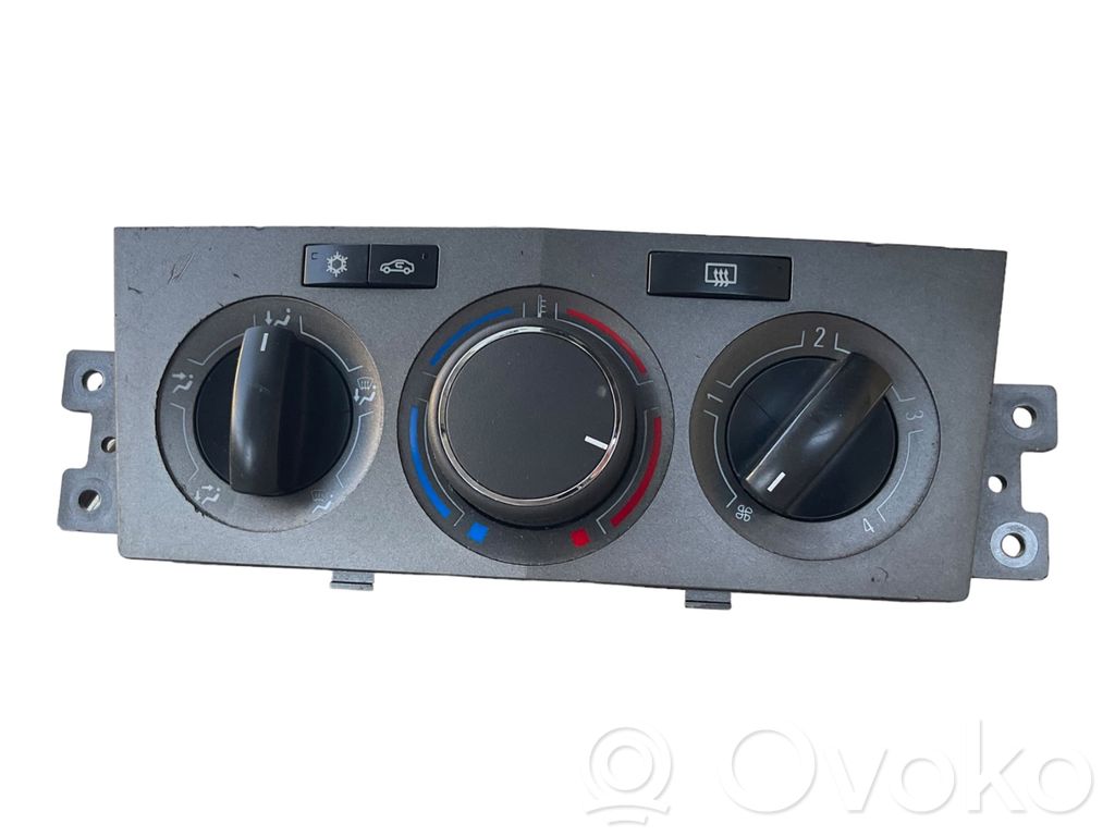 Opel Antara Climate control unit 