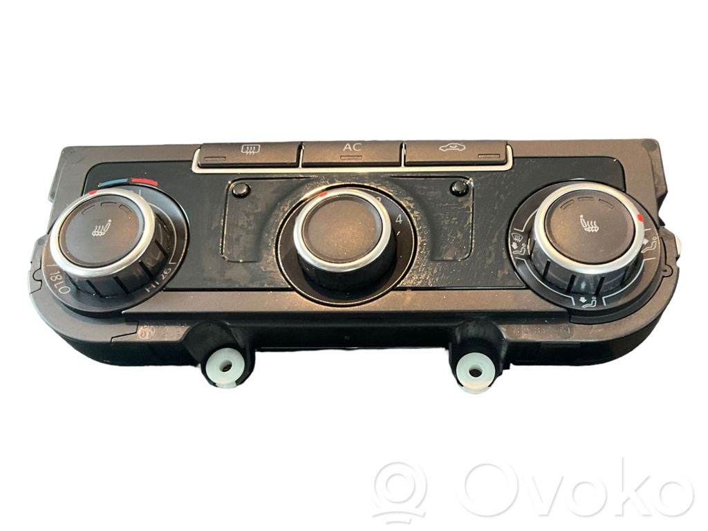Volkswagen Golf VI Climate control unit 