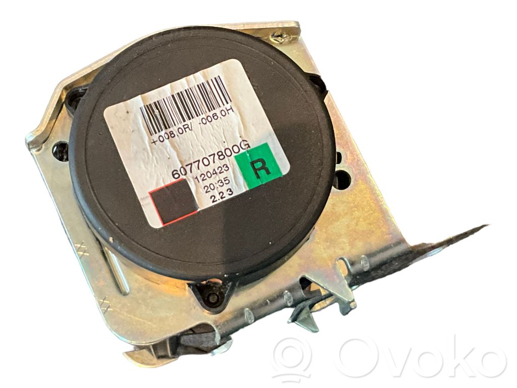 Opel Corsa D Cinturón delantero 