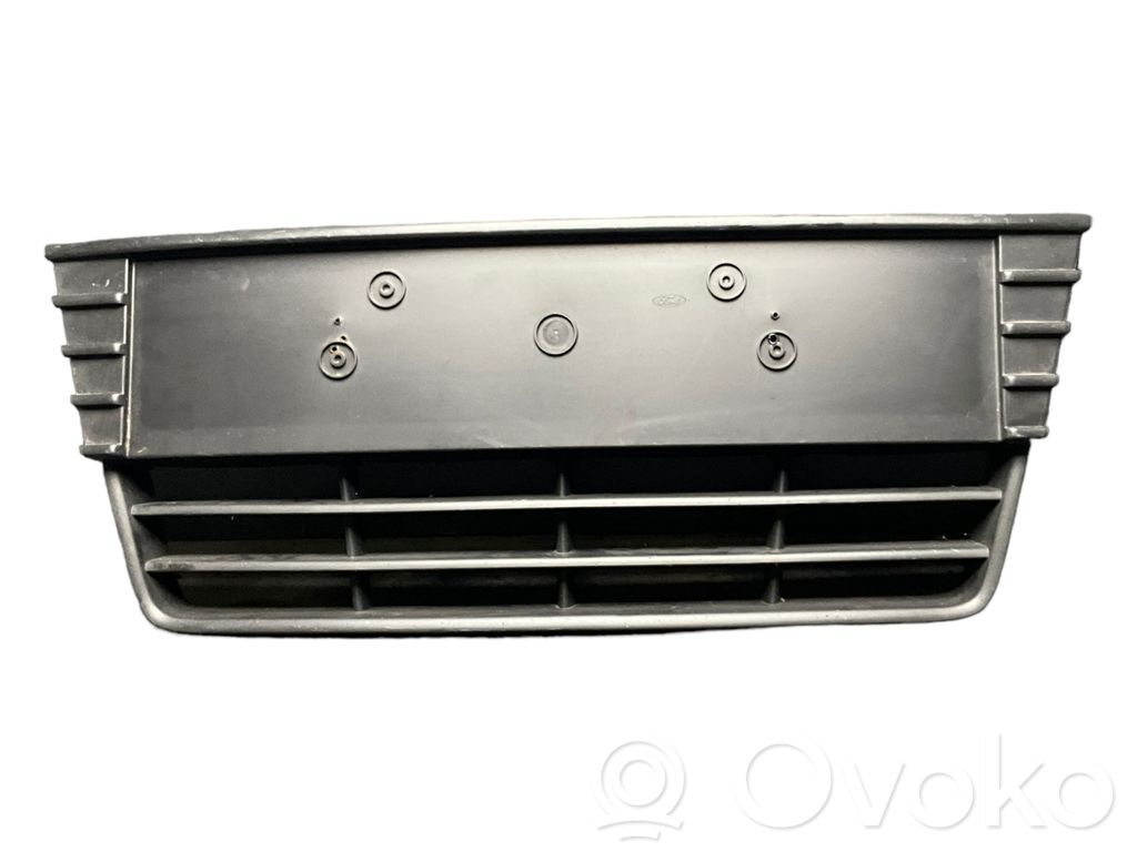 Ford Focus Front bumper lower grill 