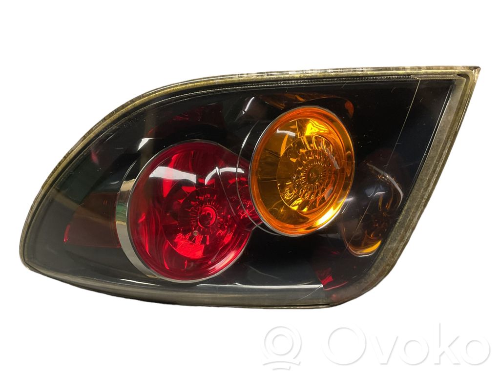 Mazda 3 II Galinis žibintas kėbule 