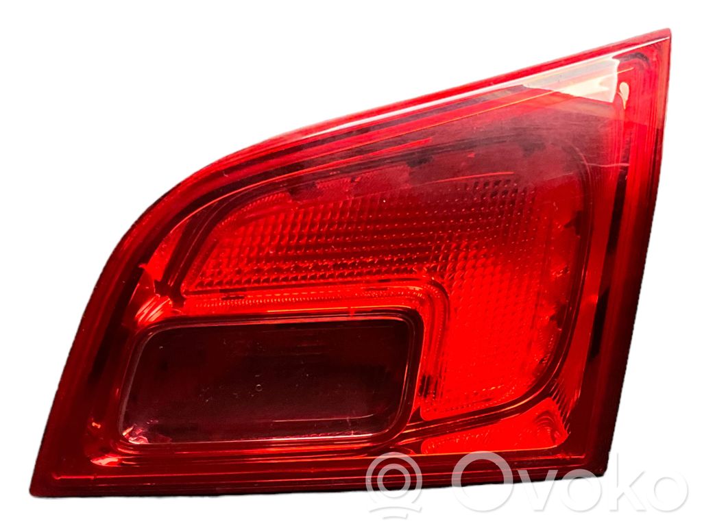 Opel Astra J Tailgate rear/tail lights 