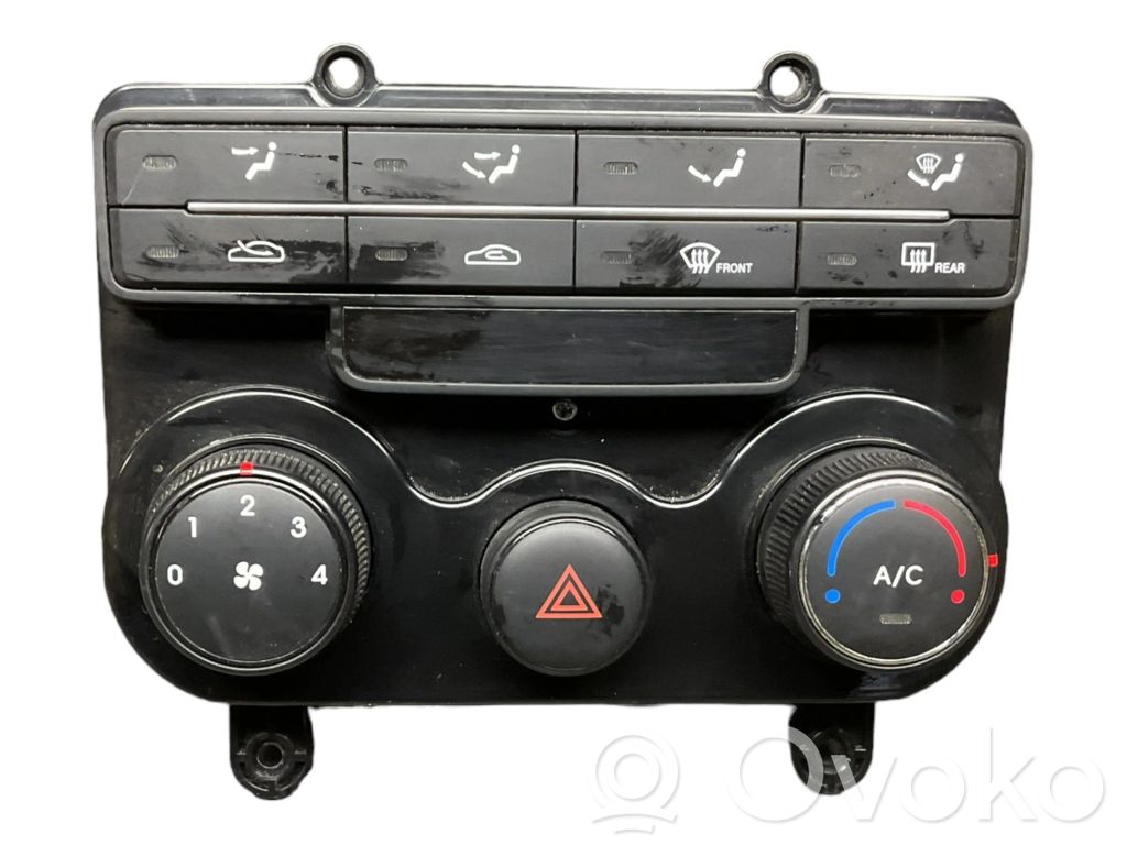 Hyundai i30 Climate control unit 