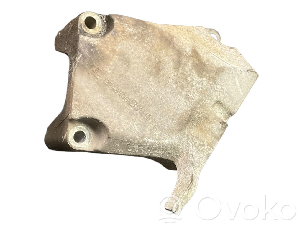 Opel Astra J Engine mounting bracket 