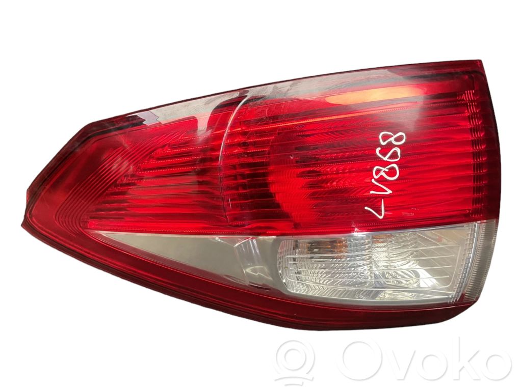 Ford C-MAX II Luz trasera/de freno 