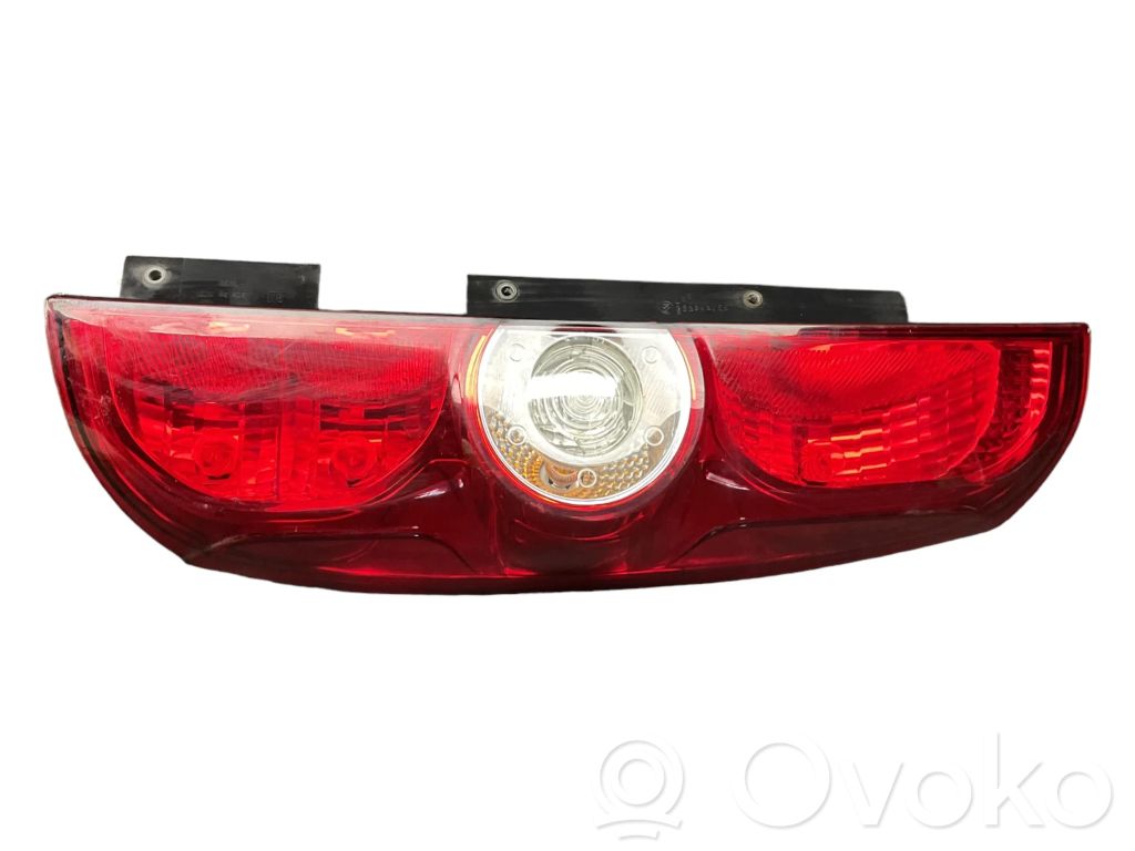 Fiat Doblo Aizmugurējais lukturis virsbūvē 