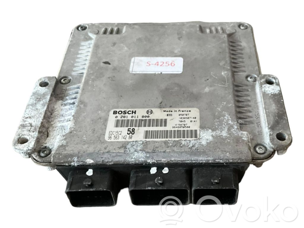 Peugeot 807 Engine control unit/module 