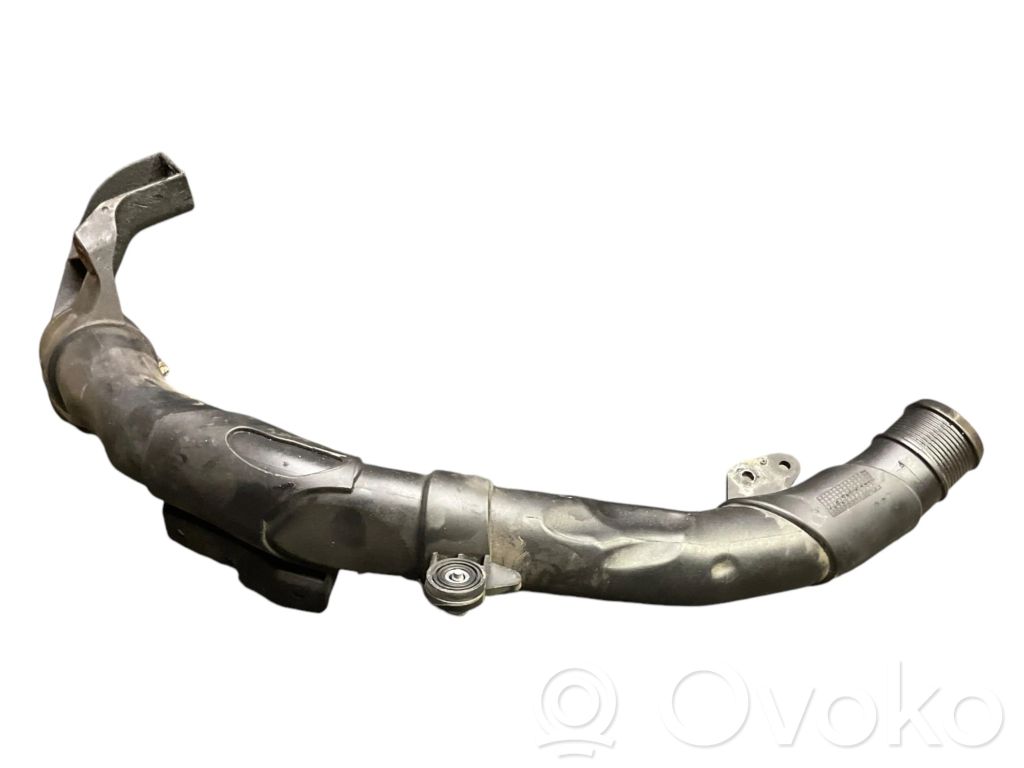 Volkswagen PASSAT B7 Wąż / Rura intercoolera 