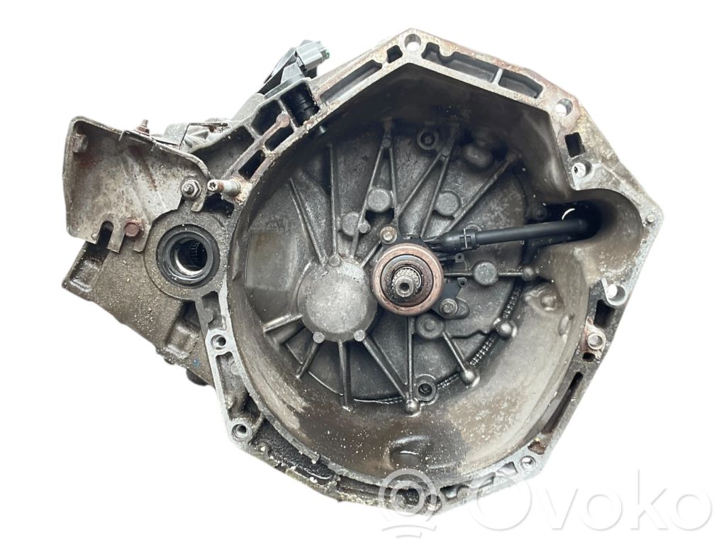 Manualna 5-biegowa skrzynia biegów   320108901R,S122776,4054864,TL4A056,TL610186