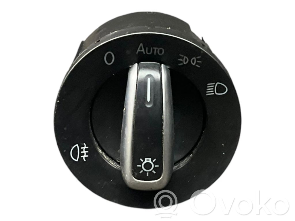 Volkswagen PASSAT B7 Light switch 