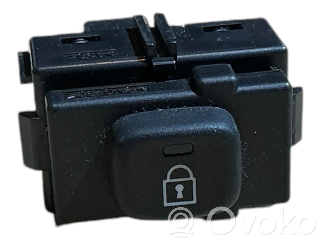 Volvo S60 Central locking switch button 